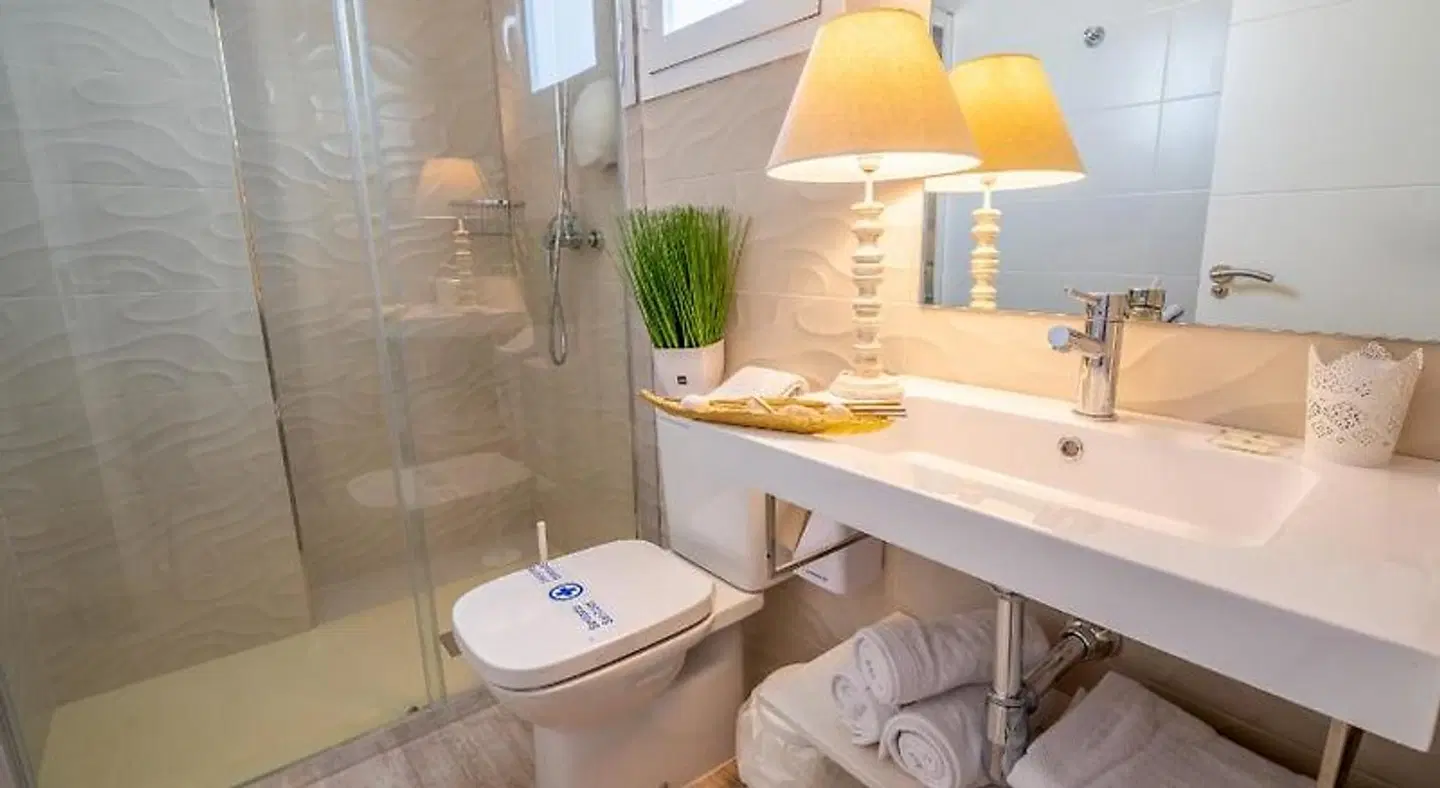 Petit Malaga Congress Badezimmer