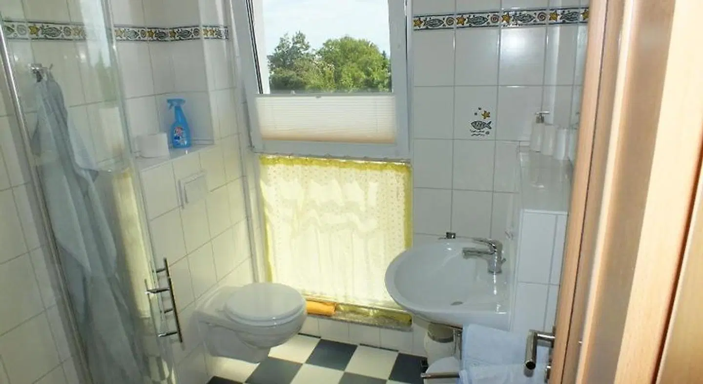 Ferienwohnungen zum Kreideblick Badezimmer