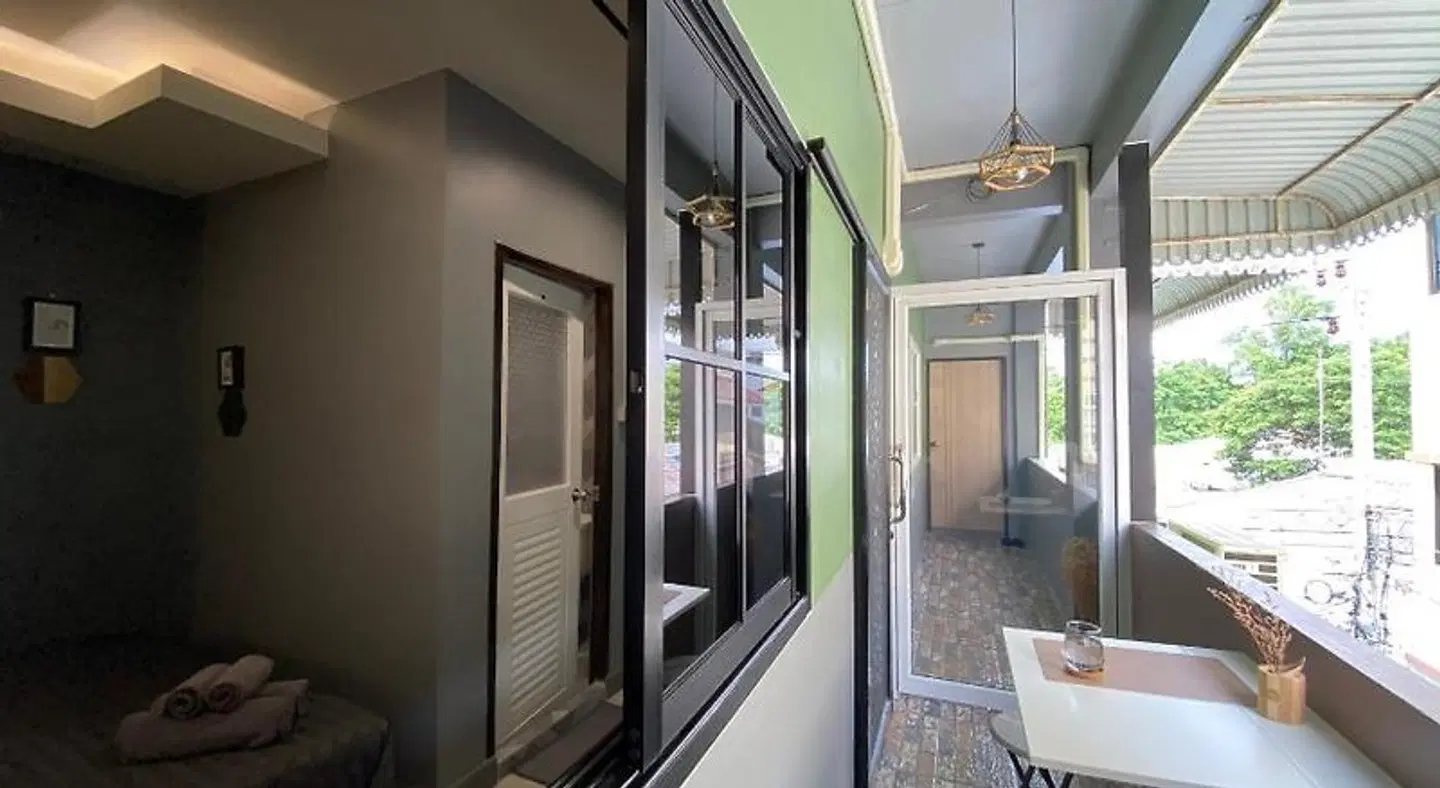 Variety D-Day Hostel  Hua-Hin Badezimmer