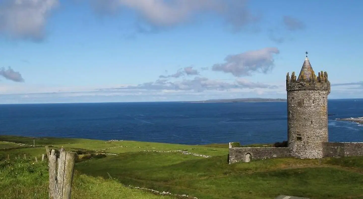 Fiddle and Bow Hotel LANDSCAPE