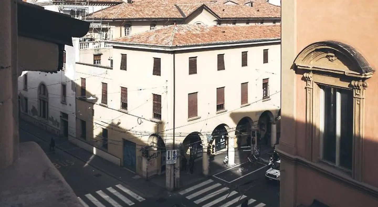 Gregorini Bingham Art Luxury Suites EXTERIOR