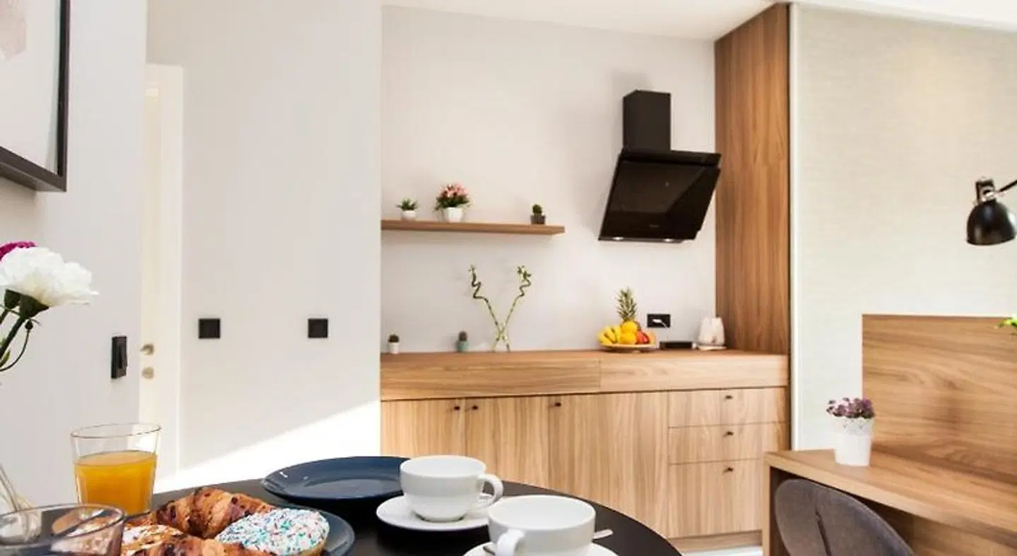 Rooms and Apartments Glossy Badezimmer
