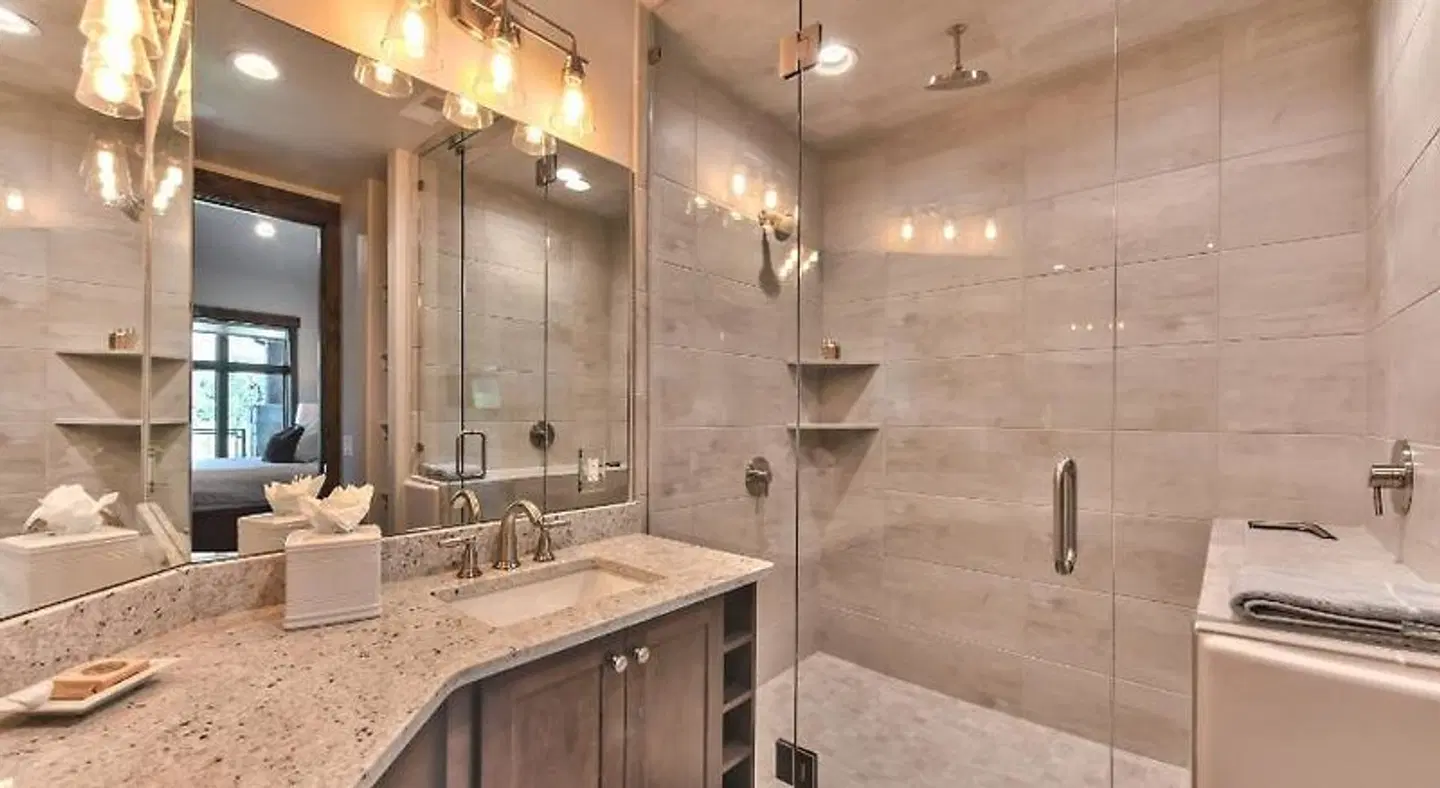 Blackstone by Canyons Village Rentals Badezimmer
