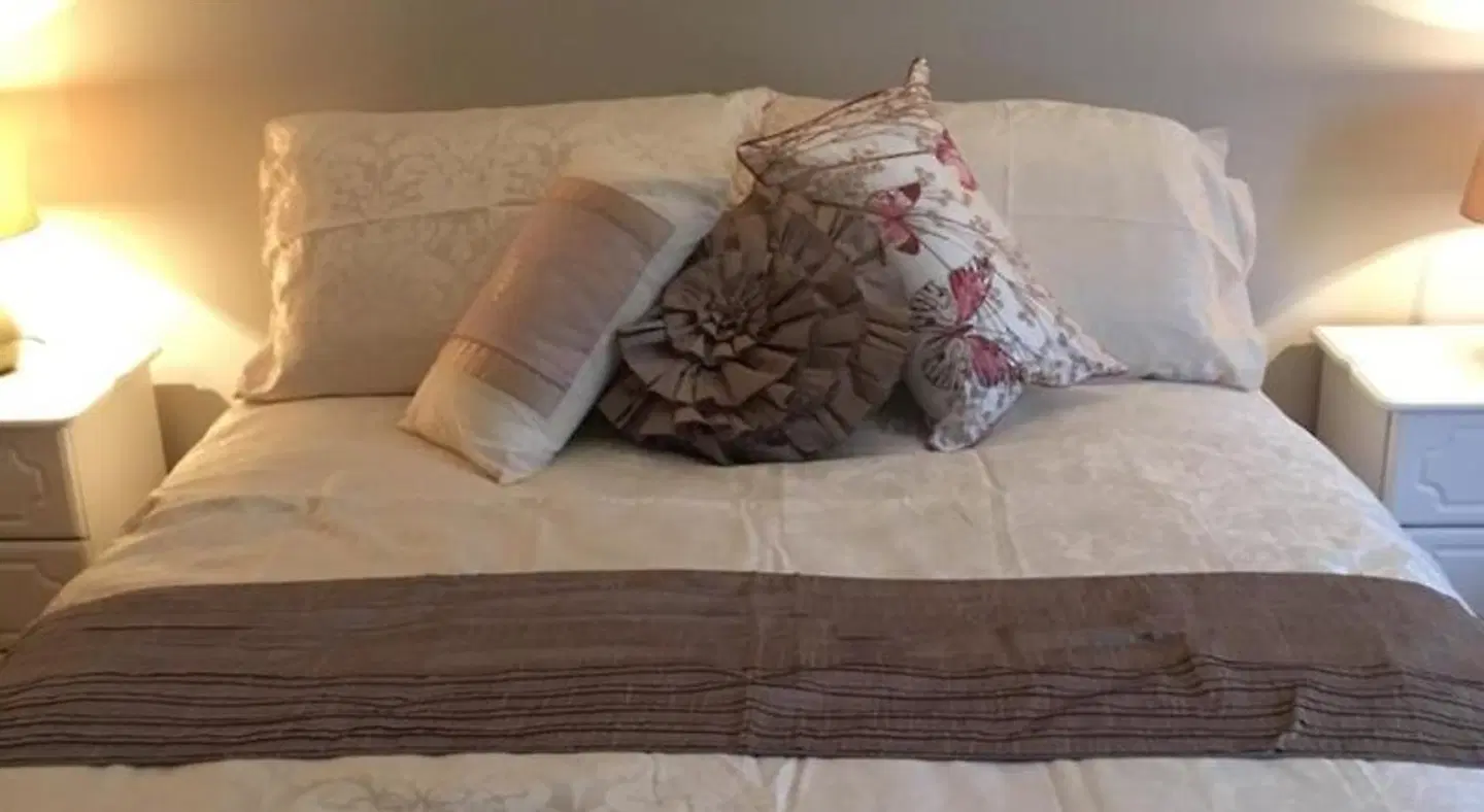 Carrick House B&B ROOM_EXAMPLE
