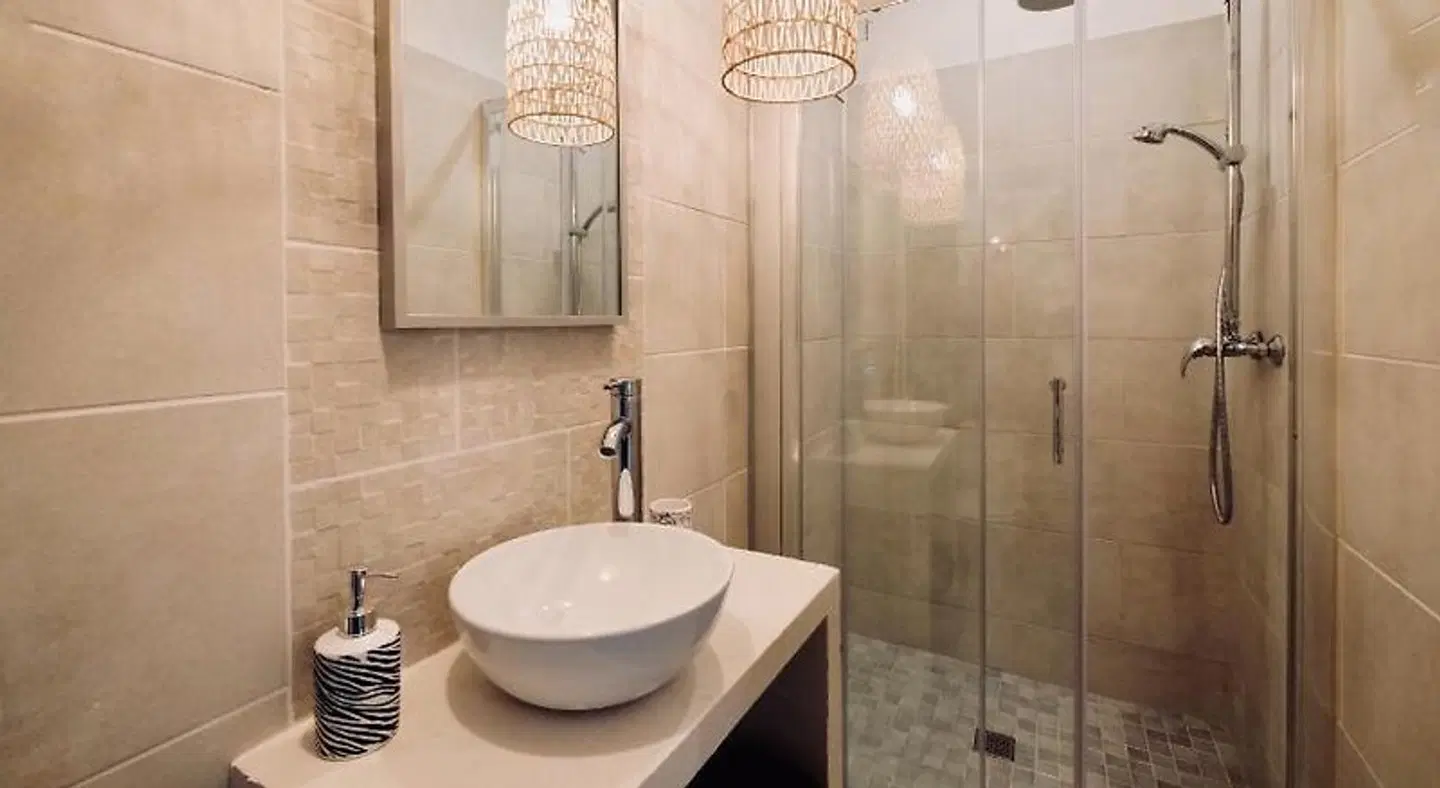 CHAMBRE DU MONDE Badezimmer