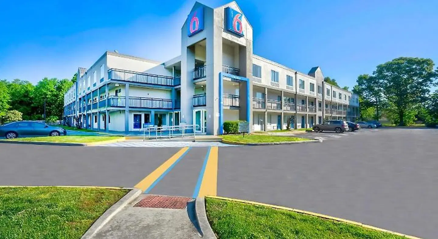 Motel 6 Virginia Beach, VA EXTERIOR