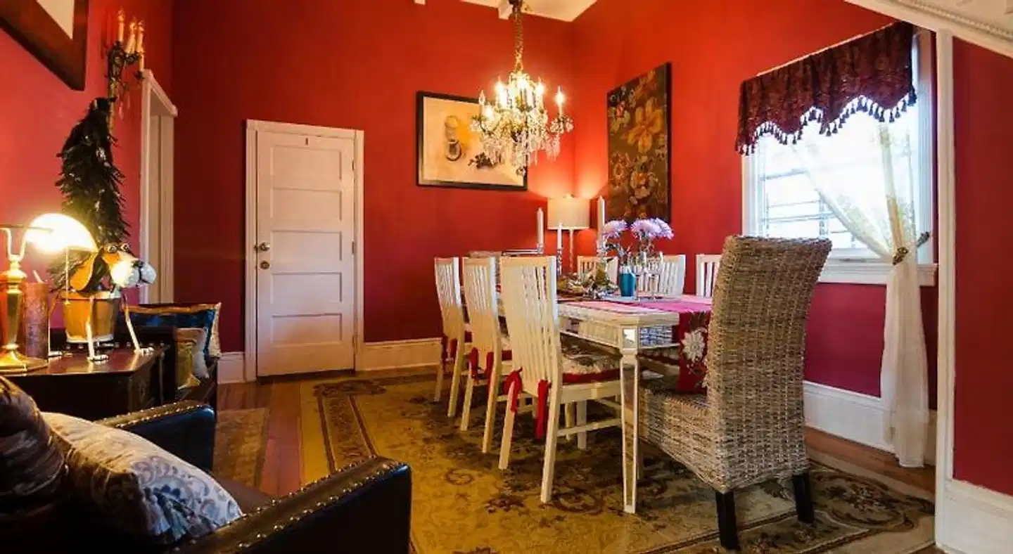 Madame Isabelle's House In New Orleans Restaurant