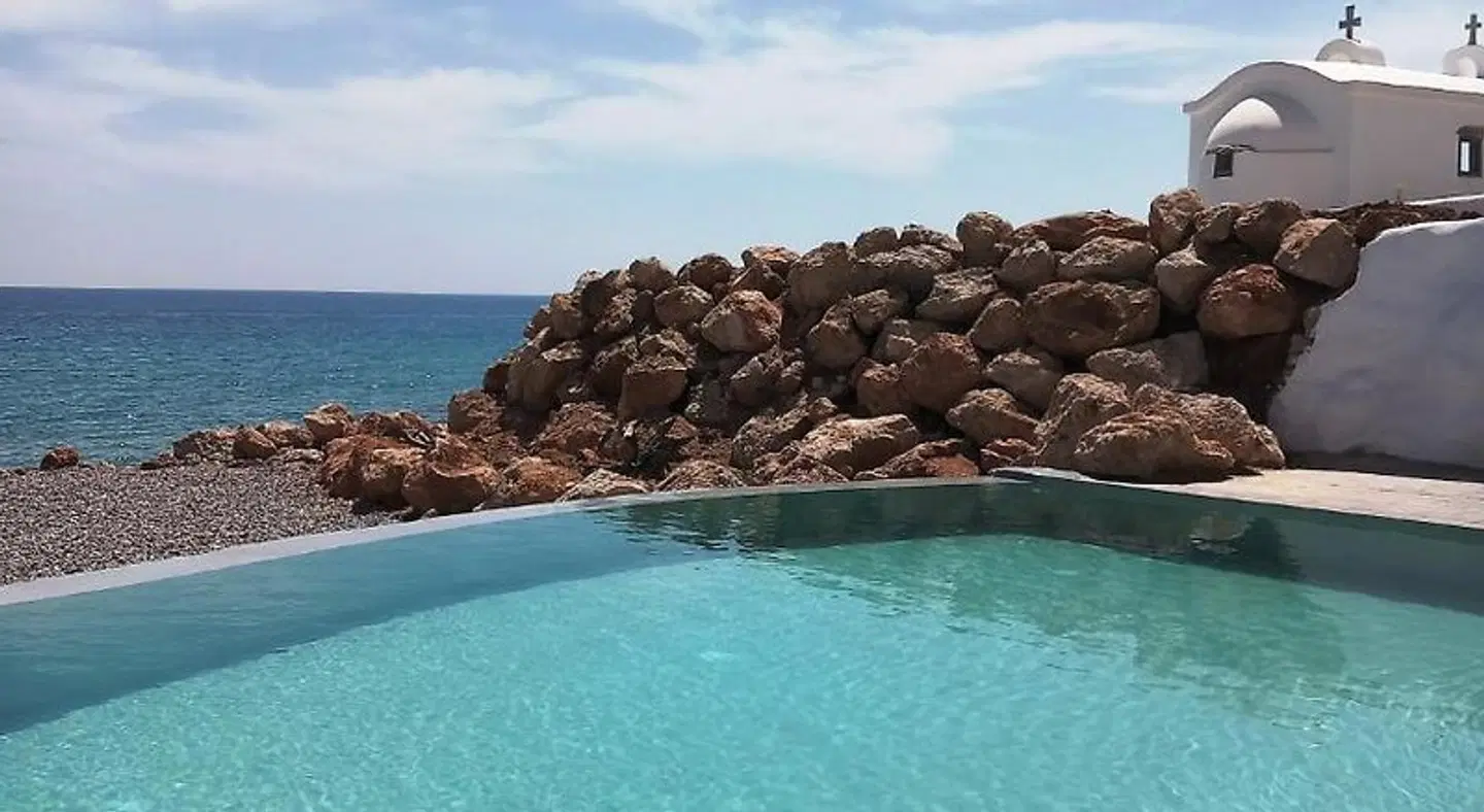 Axiotheaton Villas OUTDOOR_POOL