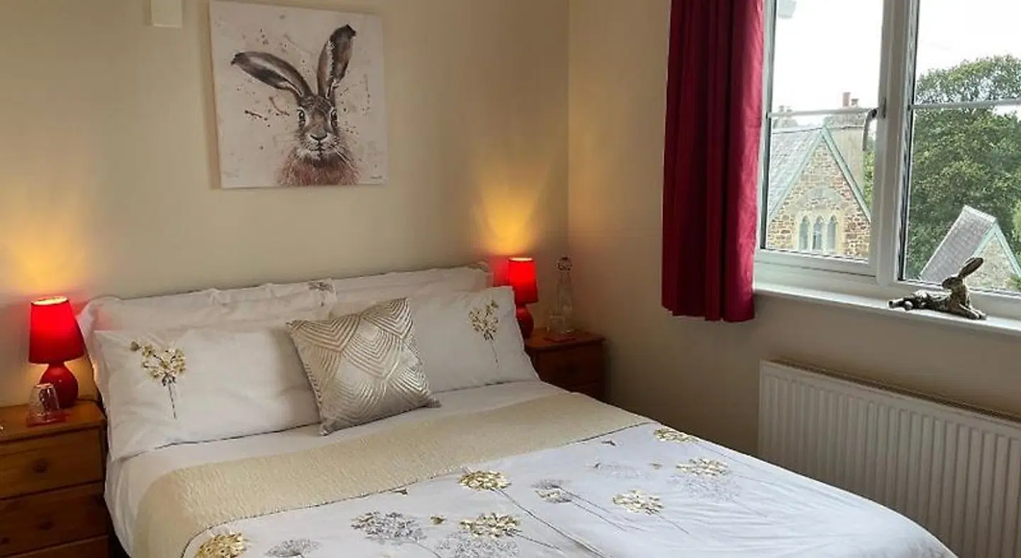 The Great Grubb Bed & Breakfast ROOM_EXAMPLE