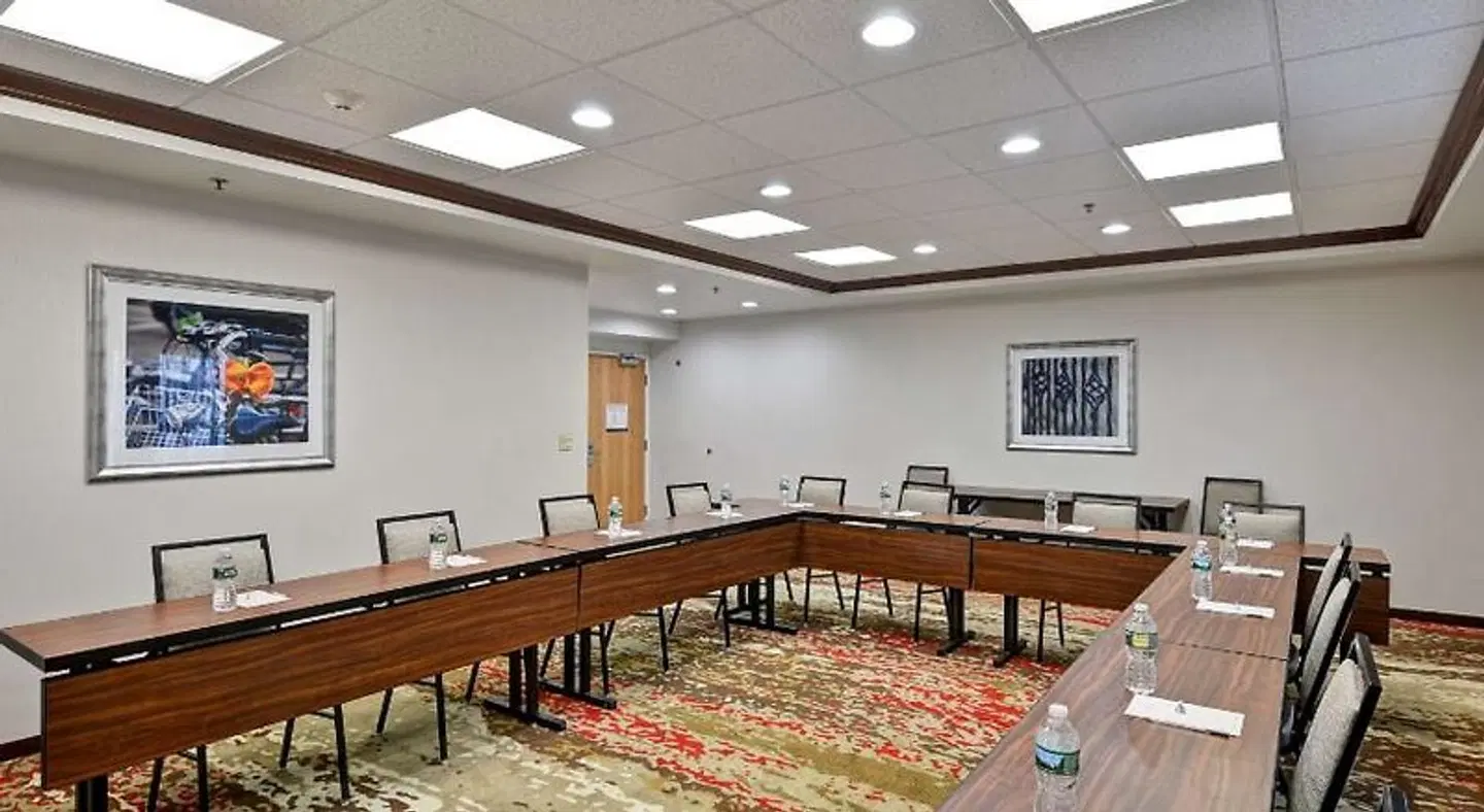 Hampton Inn Albany-Wolf Road (Airport) Konferenz