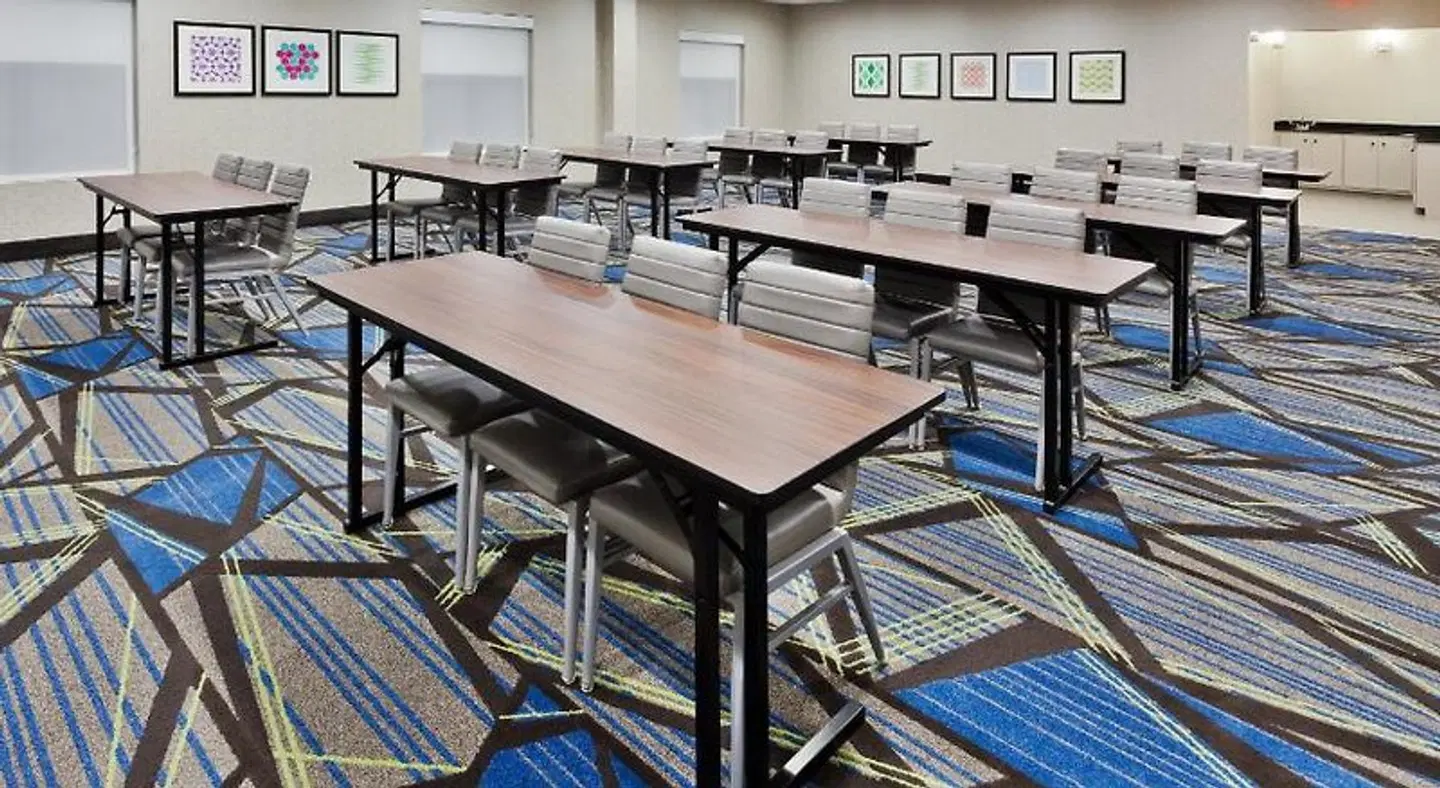 Holiday Inn Express & Suites Rome by IHG Konferenz