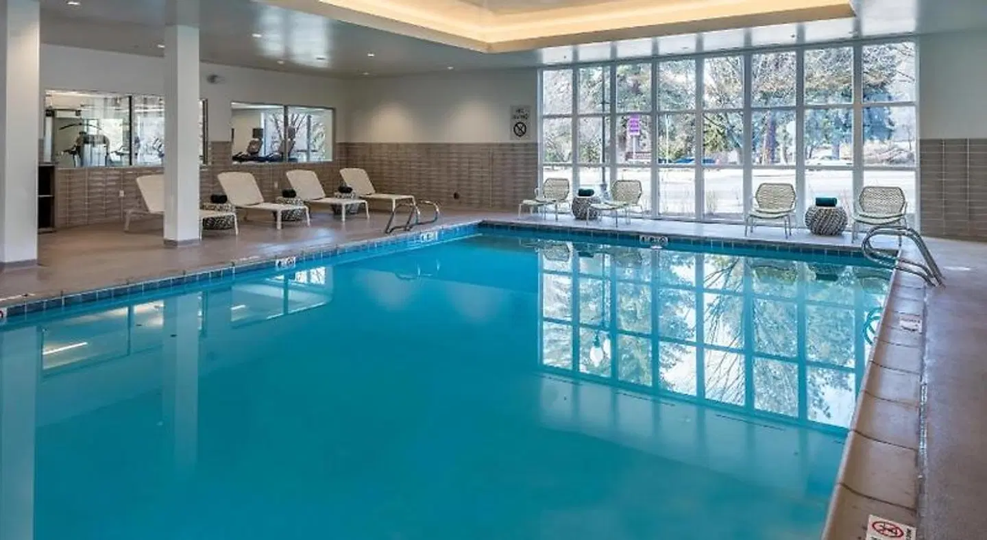Element by Westin Bend Hallenbad