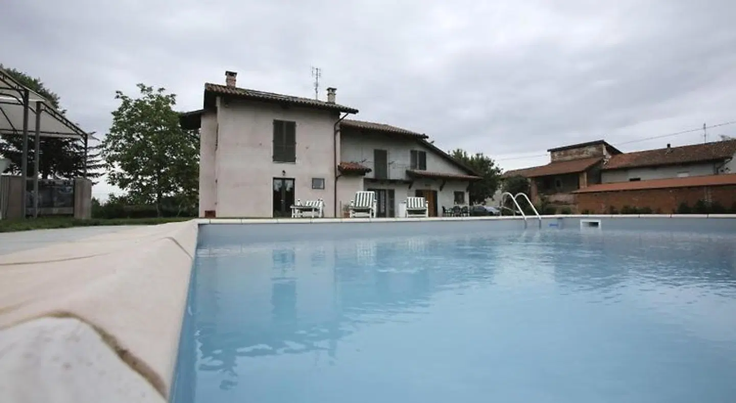 Ospitidelpero OUTDOOR_POOL