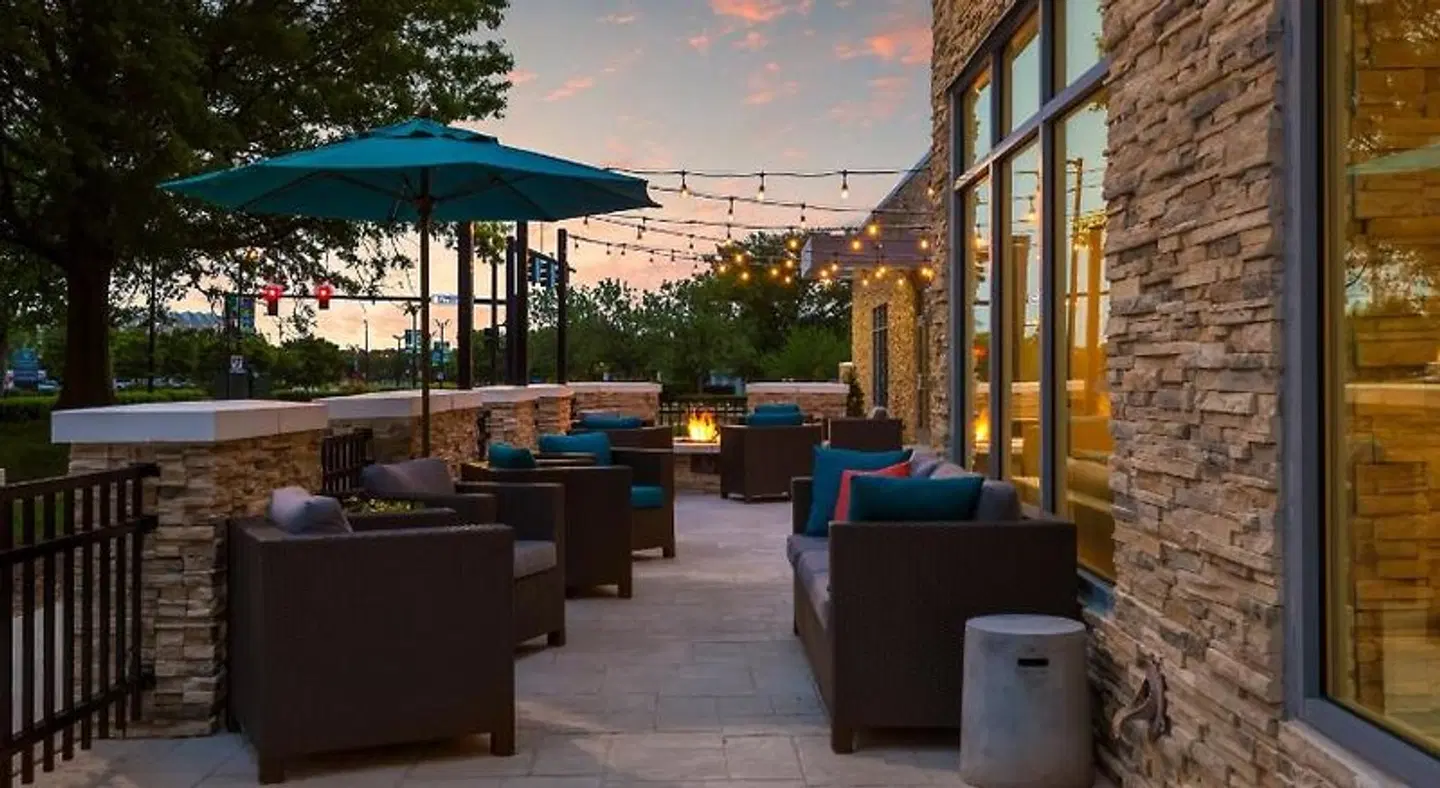 Hyatt Place Hampton Convention Center Terrasse