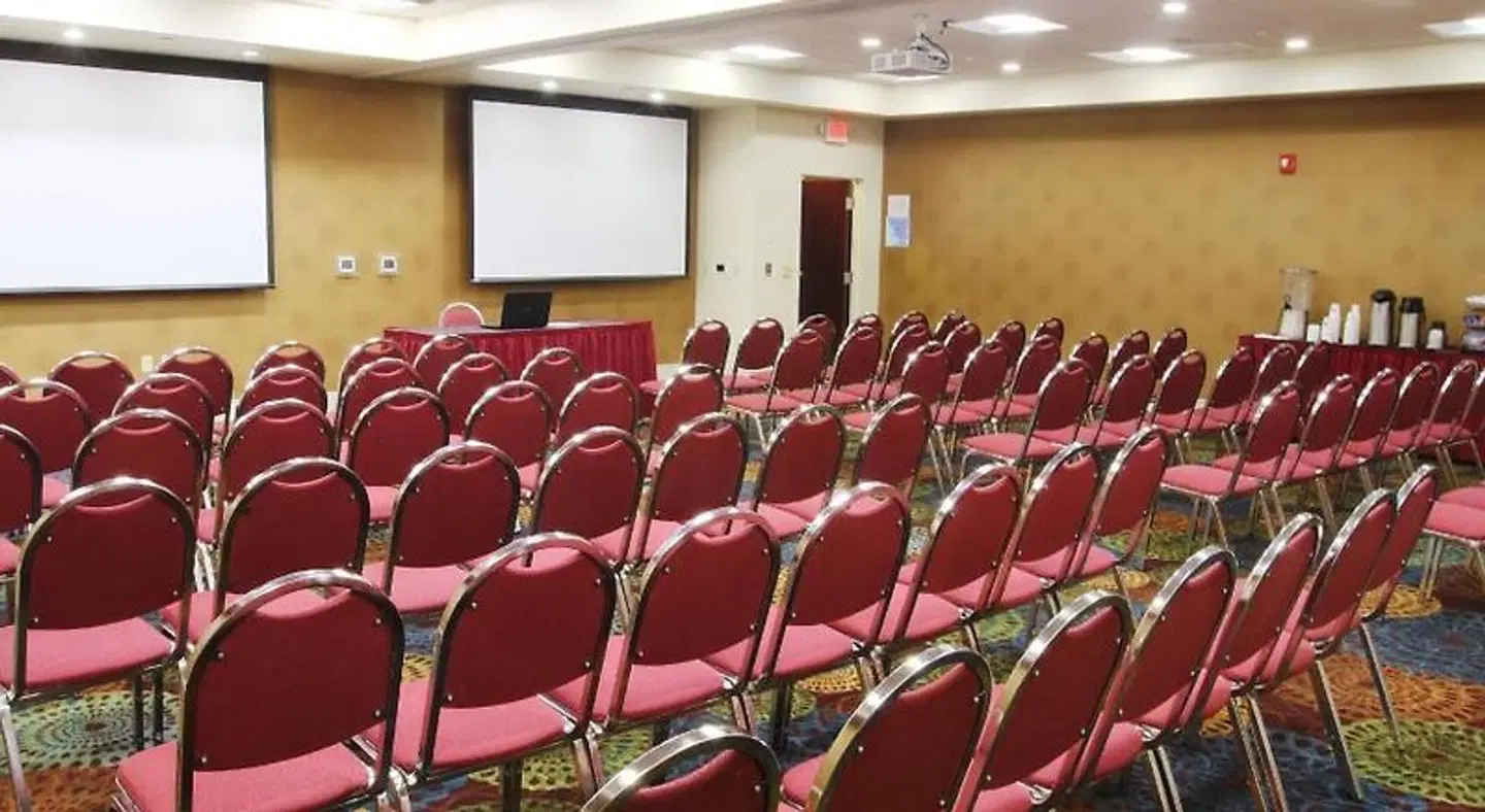Holiday Inn Express & Suites Pittsburgh West - Green Tree by IHG Konferenz