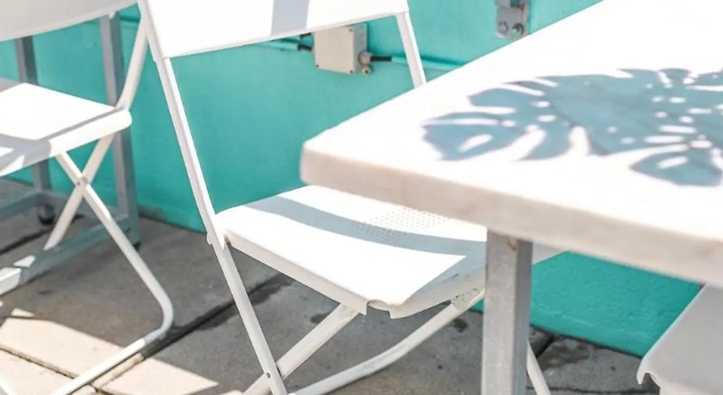 Ale-Hop Albufeira Hostel Terrasse