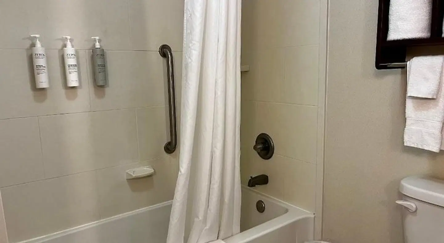 Hampton Inn Columbus/South-Fort Benning Badezimmer