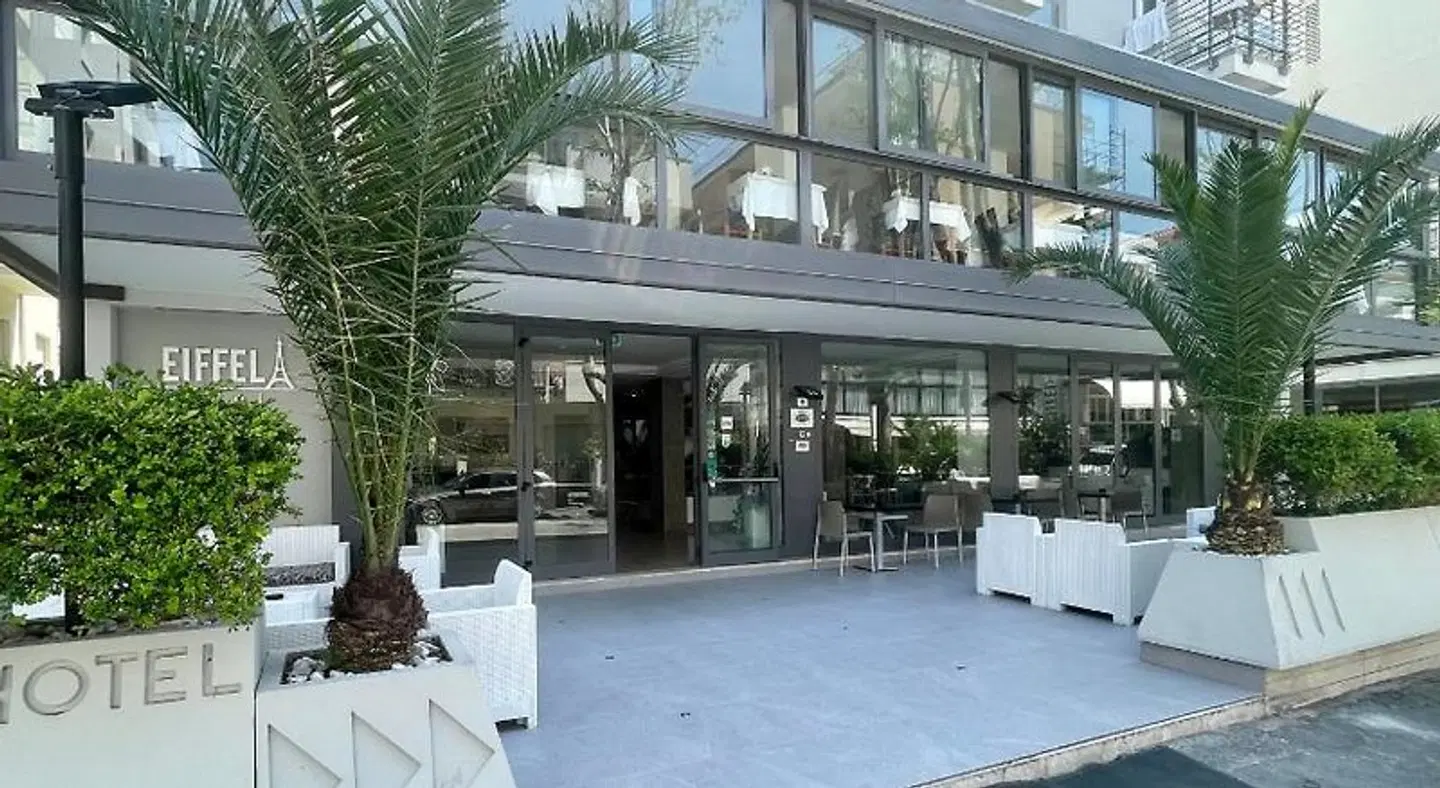 Hotel Eiffel Terrasse