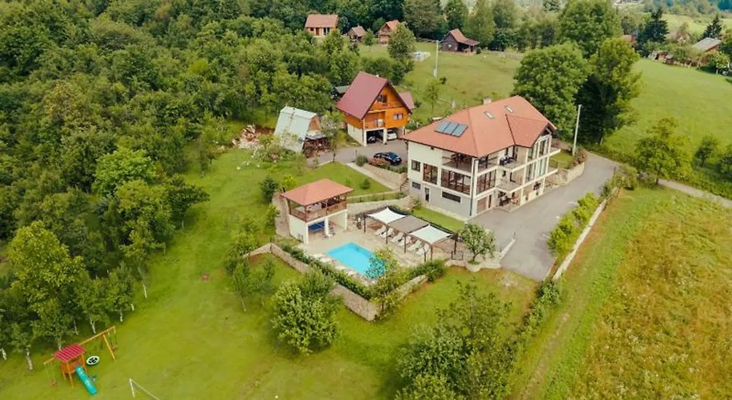 Jankovi Dvori EXTERIOR