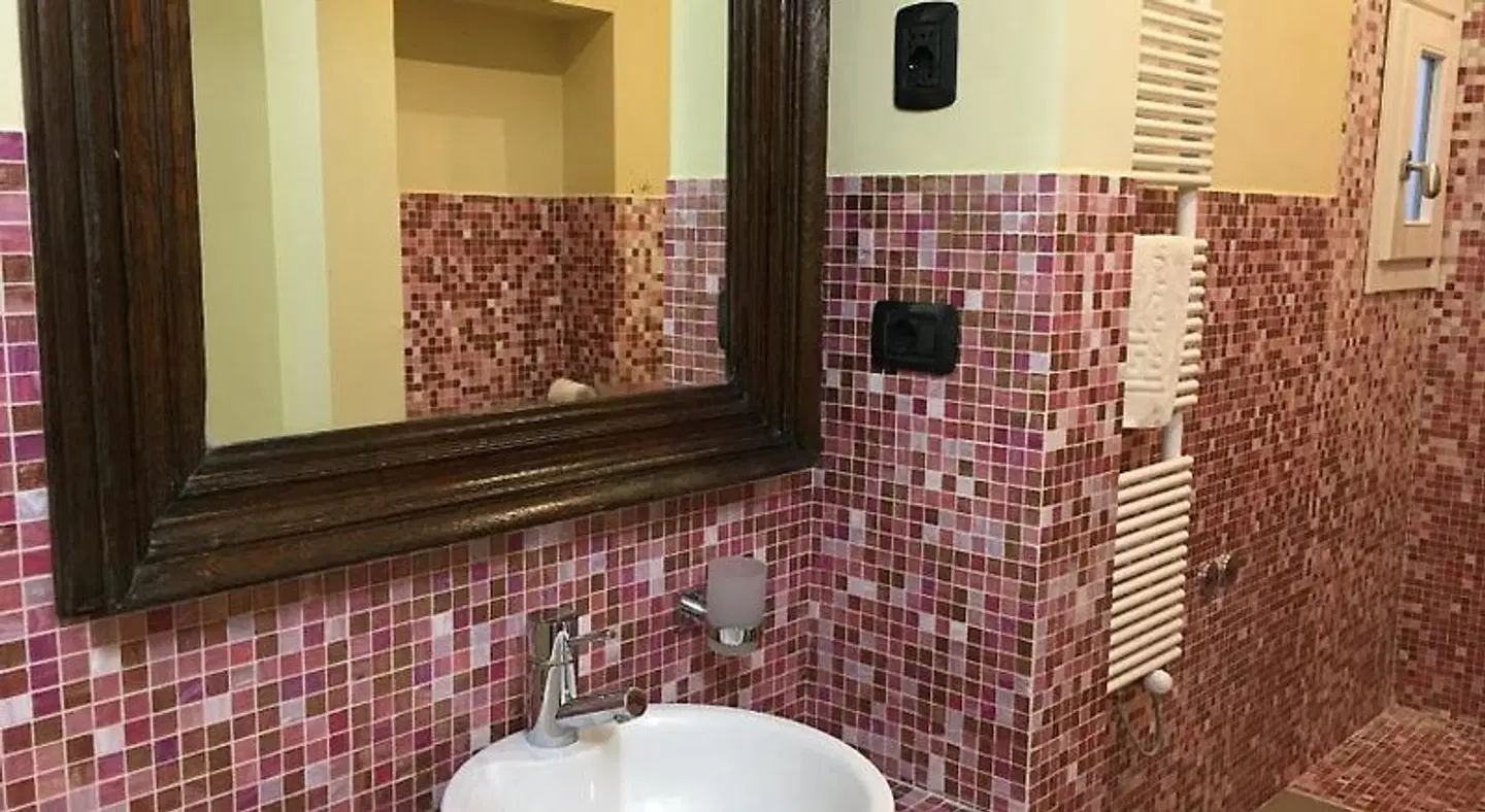 Visione Strada Maggiore 62 Badezimmer