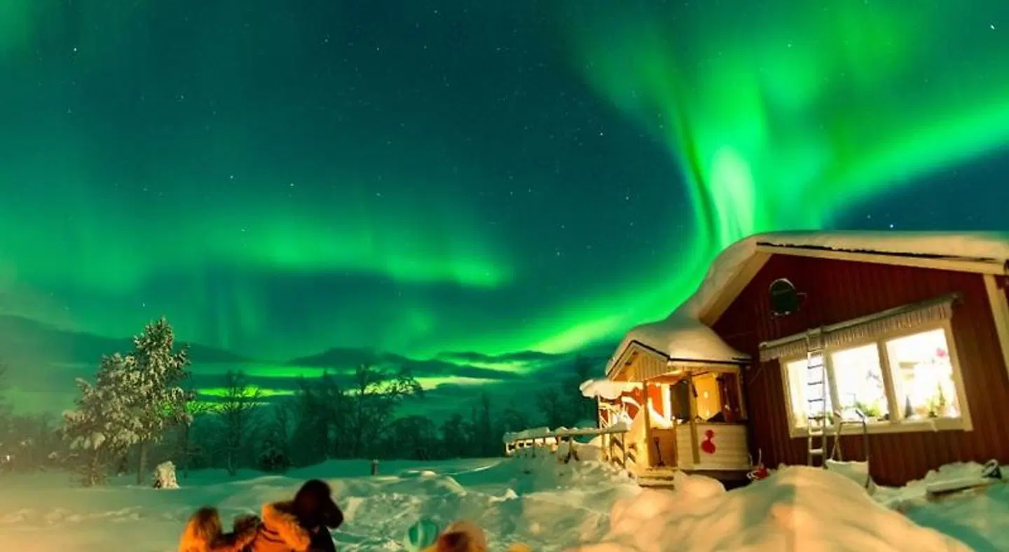 Arctic gourmet cabin LANDSCAPE