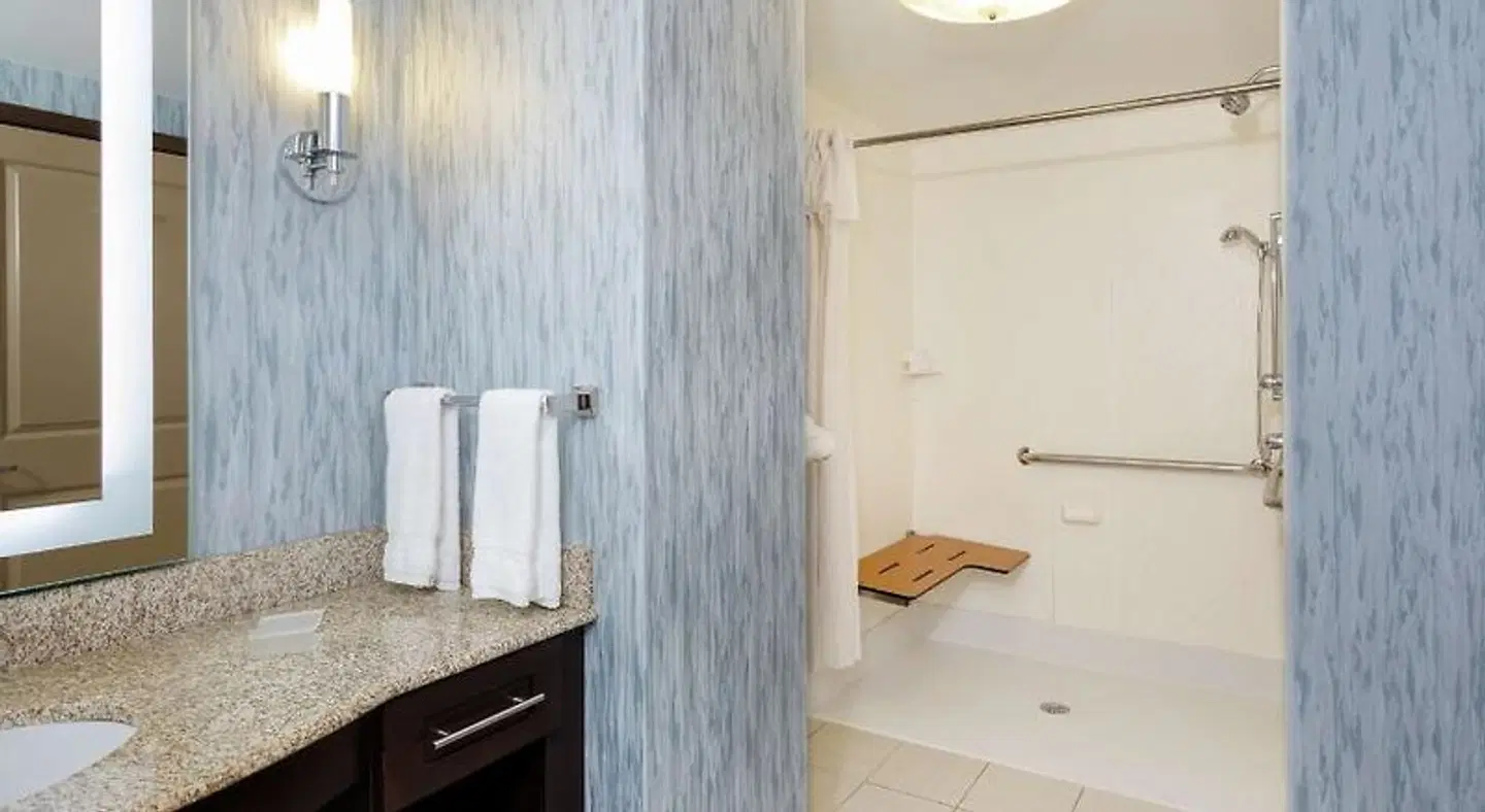 Homewood Suites by Hilton Port St. Lucie-Tradition Badezimmer