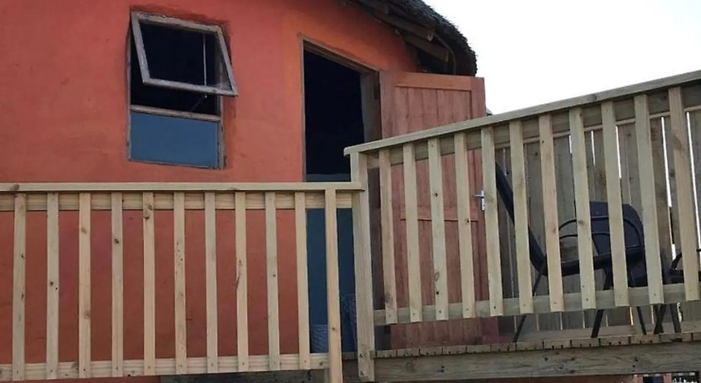 Swell Eco Lodge EXTERIOR