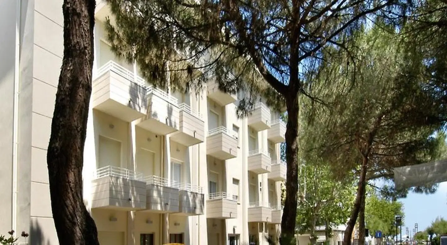 Muccioli EXTERIOR