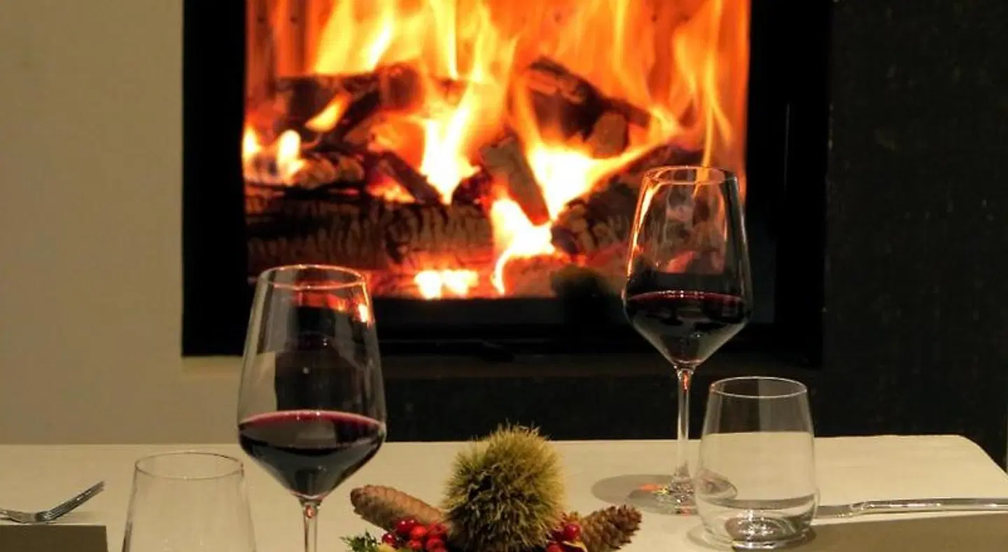 Chalet Tovel - Mountain Lake Restaurant