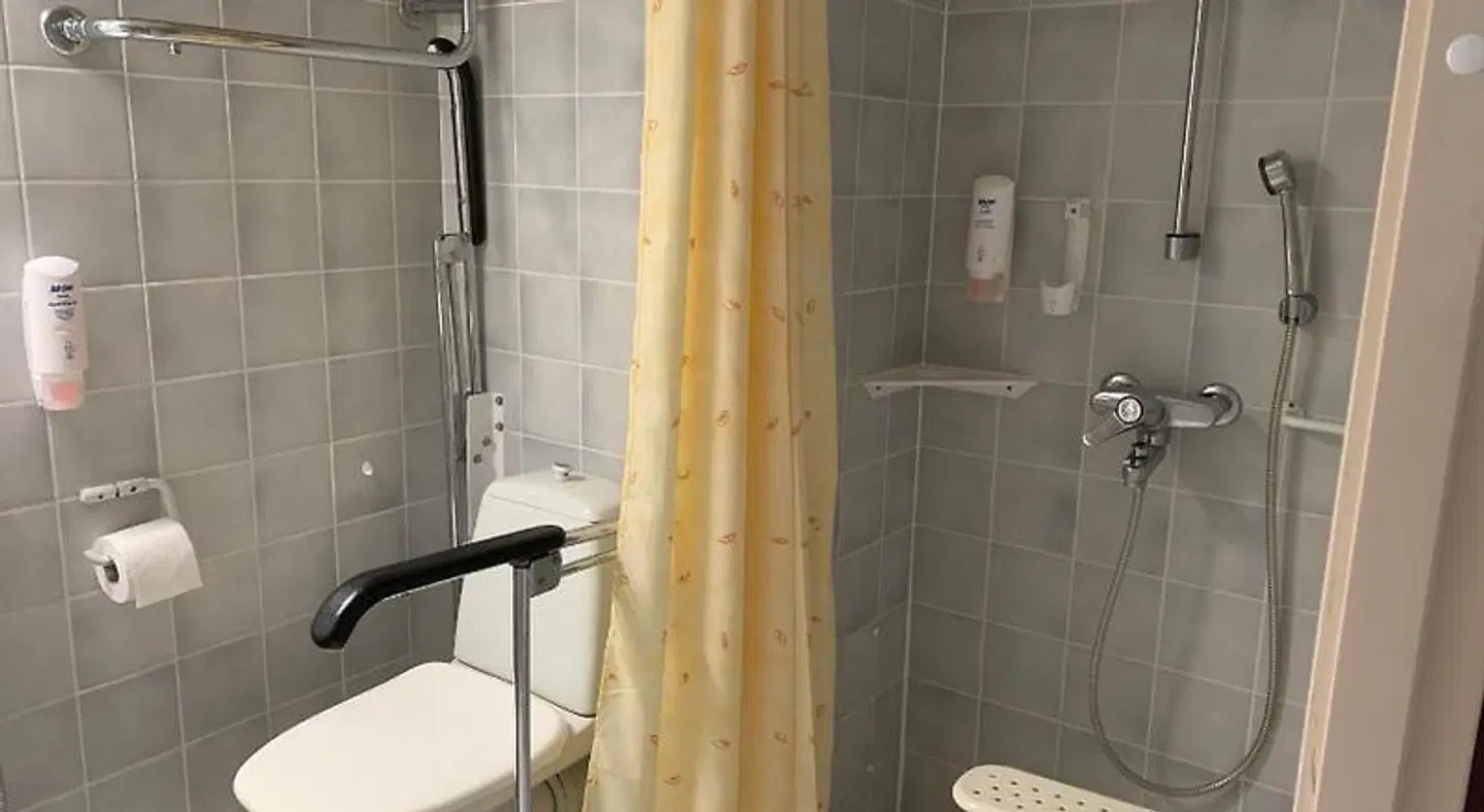 Hotelli Mesku Forssa Badezimmer