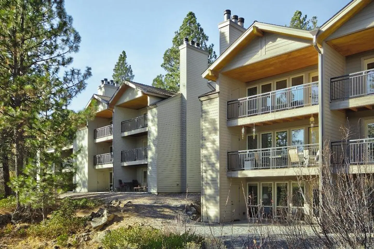 Seventh Mountain Resort EXTERIOR