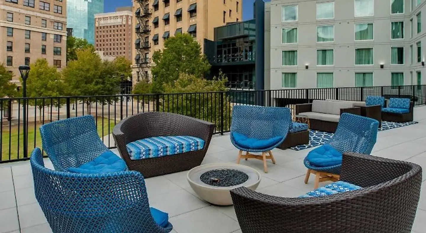 Fairfield by Marriott Inn & Suites Fort Worth Downtown/Convention Center Terrasse