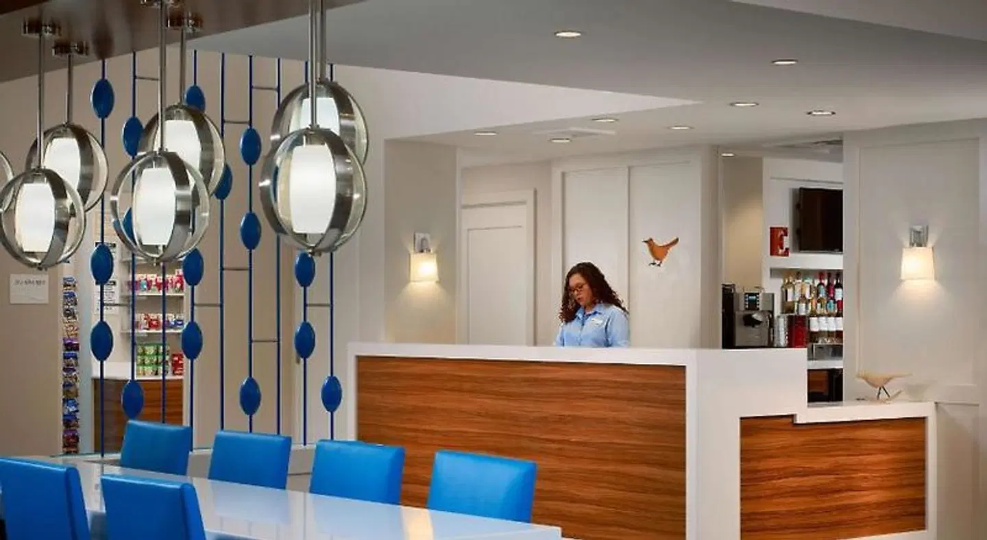 Sonesta ES Suites Flagstaff LOUNGE_LOBBY