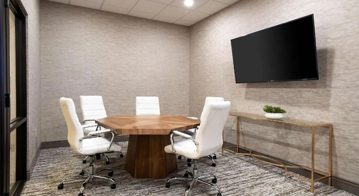 Hilton Dallas/Southlake Town Square HEALTH_BEAUTY