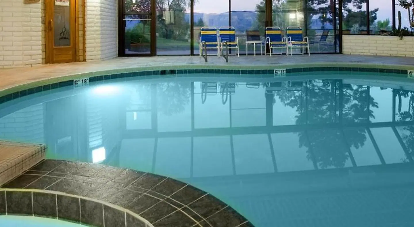 Holiday Inn Express Mesa Verde-Cortez by IHG Hallenbad