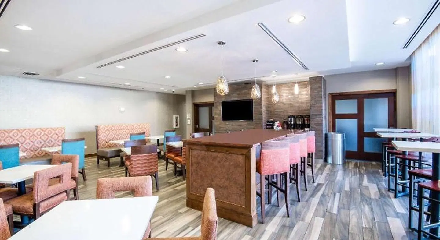 La Quinta Inn & Suites by Wyndham Durango Bar