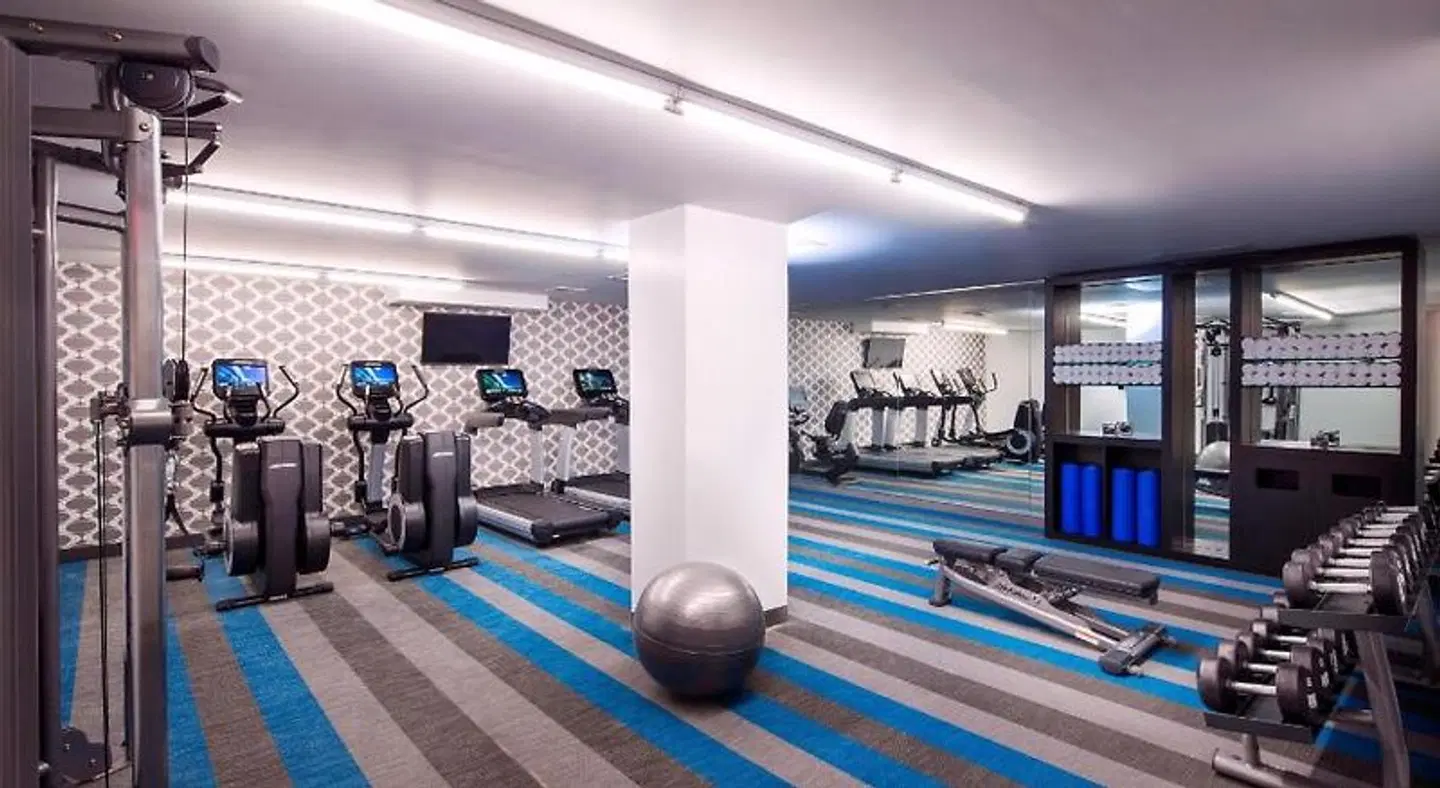 Aloft Long Island City-Manhattan View SPORTS_AND_LEISURE