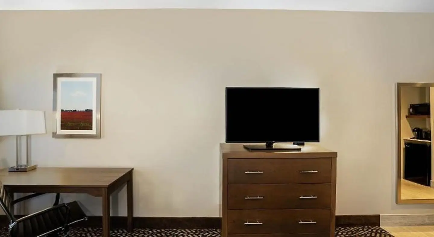 La Quinta Inn & Suites Tuscaloosa McFarland ROOM_EXAMPLE