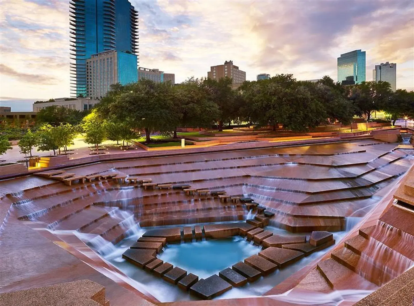 Sheraton Fort Worth Downtown Hotel OUTDOOR_POOL