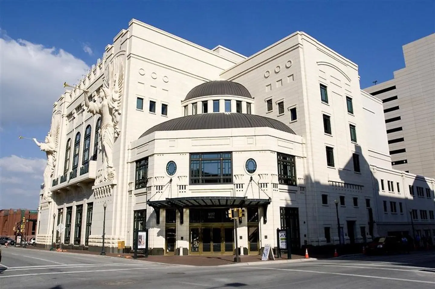 Sheraton Fort Worth Downtown Hotel EXTERIOR