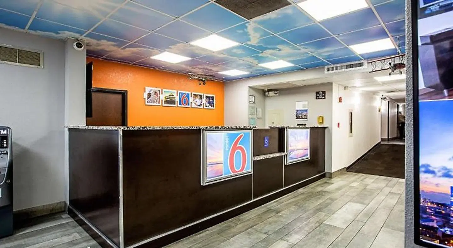 Motel 6 Atlanta, GA - Virginia Ave LOUNGE_LOBBY