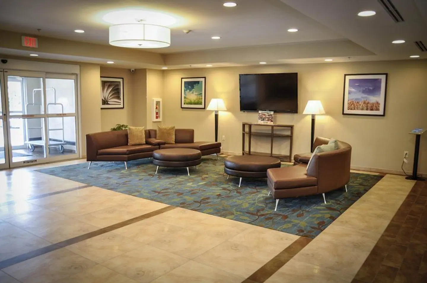 Candlewood Suites Columbus Northeast by IHG LOUNGE_LOBBY
