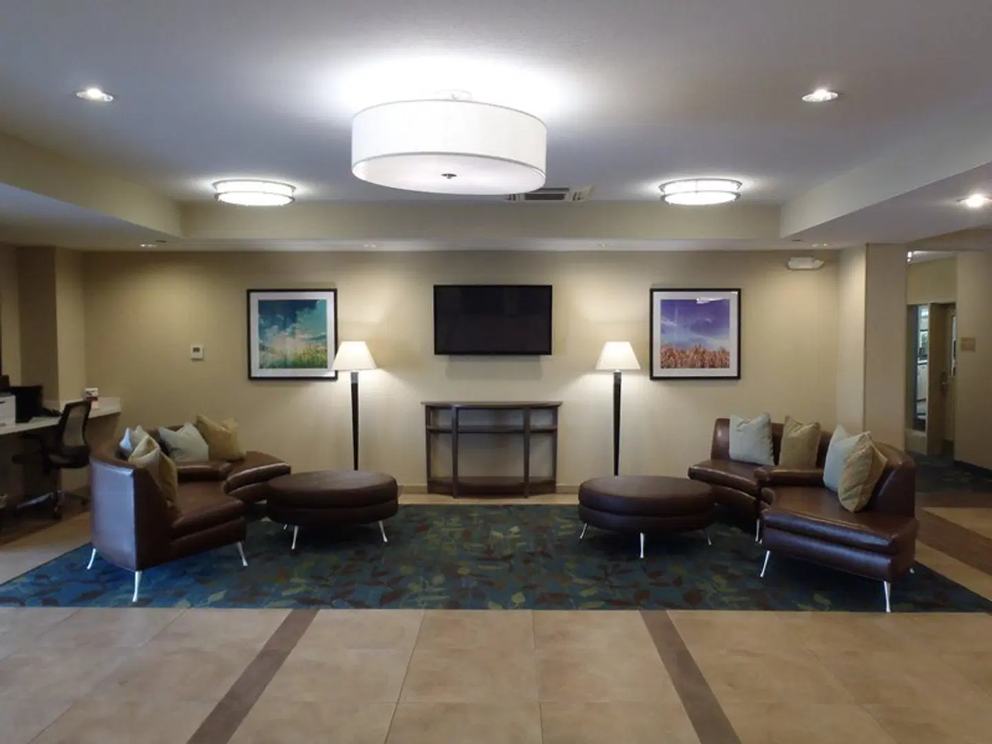 Candlewood Suites Columbus Northeast by IHG LOUNGE_LOBBY
