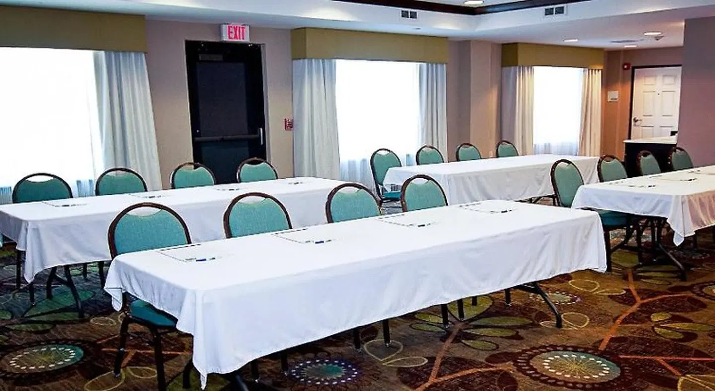 Holiday Inn Express Wichita Northeast Konferenz