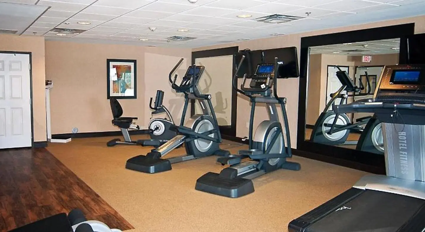 Holiday Inn Express Wichita Northeast SPORTS_AND_LEISURE