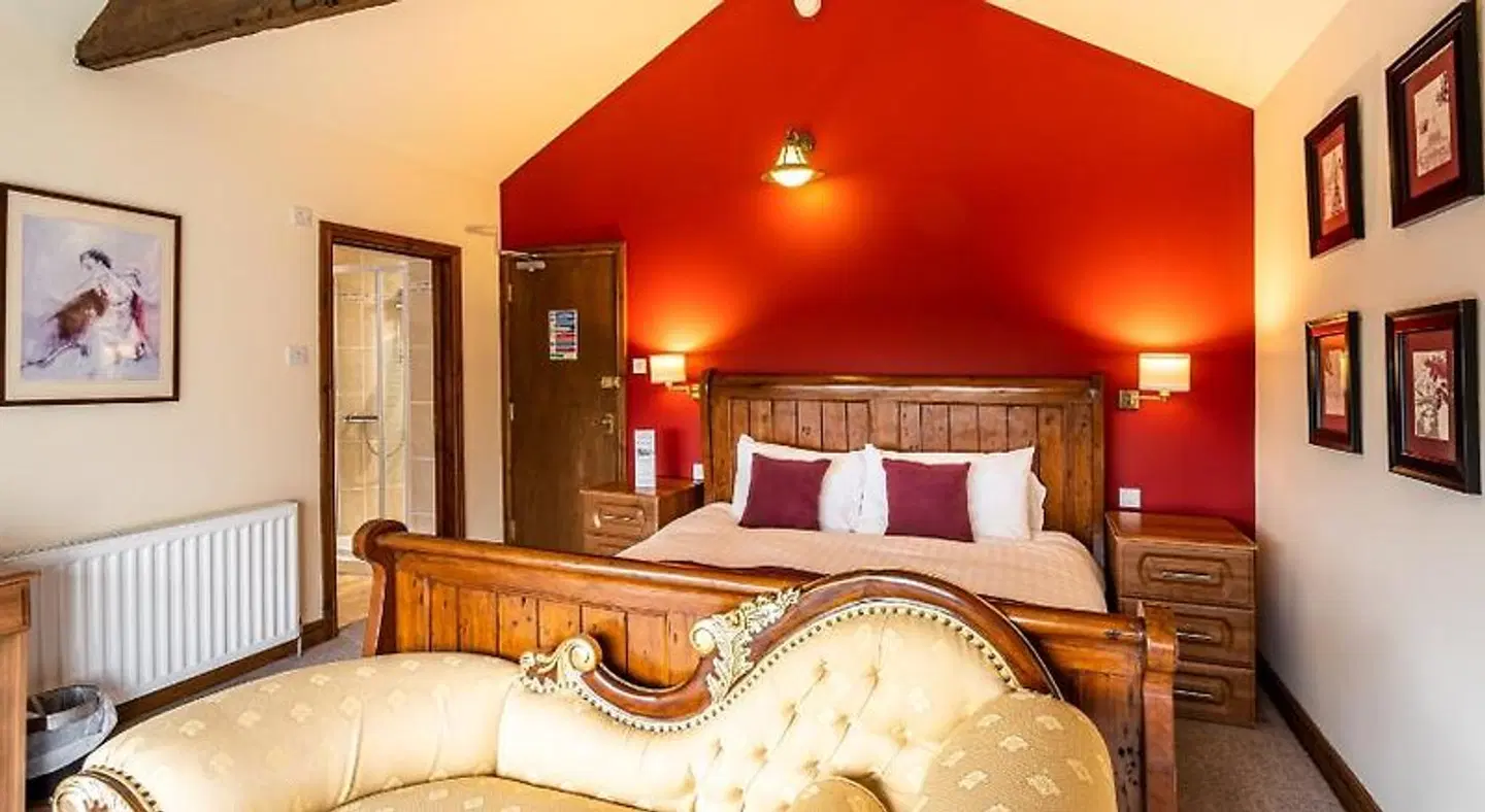 The Village Inn ROOM_EXAMPLE
