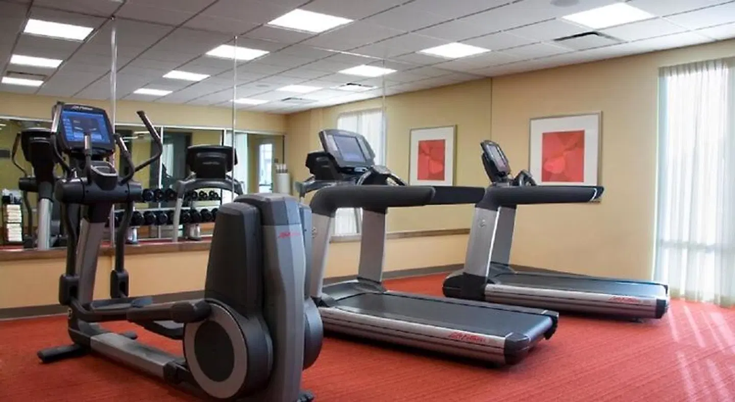 Hyatt Place South Bend/Mishawaka SPORTS_AND_LEISURE