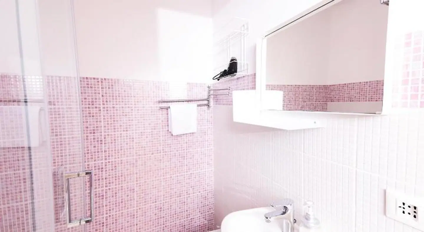 Cielo Vaticano Guest House Badezimmer