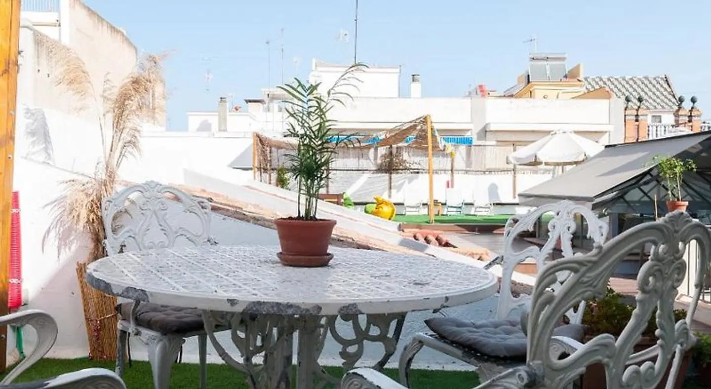 The Nomad Hostel Garten