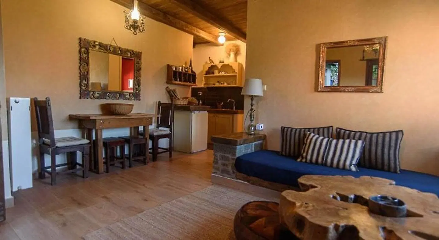 Oikies Katogi ROOM_EXAMPLE